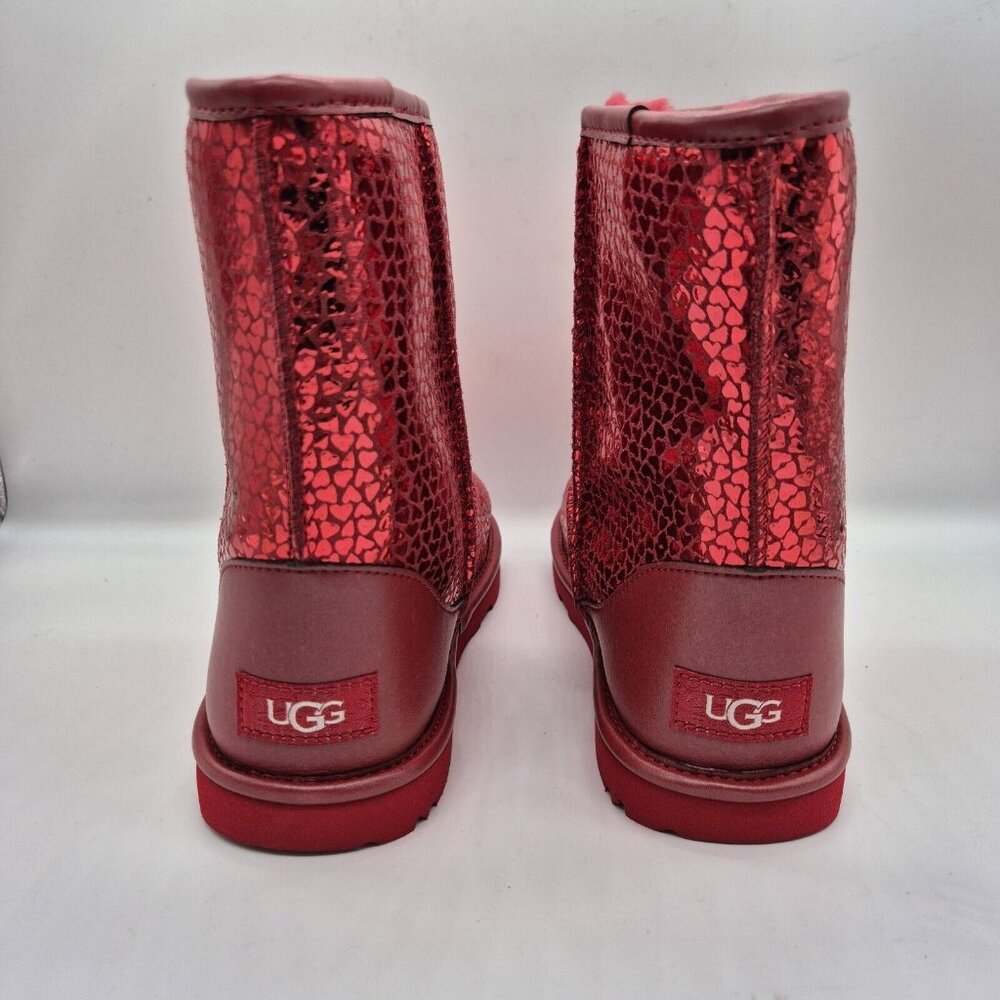 Ugg Youth Size 6 Classic II Gel Red Hearts Short Mid Boots Plush - Picture 3 of 9